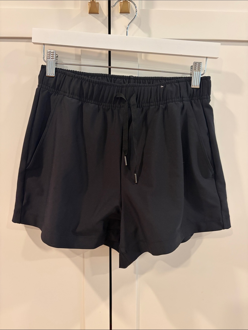 Black Women's Old Navy Powersoft Drawstring Shorts NWOT